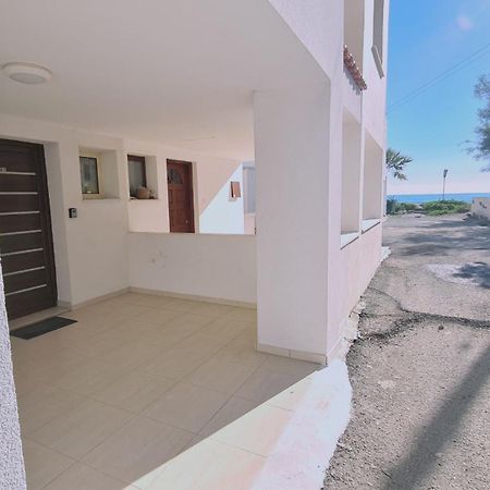 Stay Crystal Waves Maisonette Менеоу Экстерьер фото