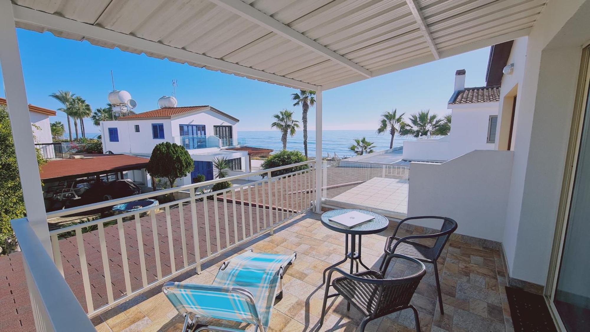 Stay Crystal Waves Maisonette Менеоу Экстерьер фото