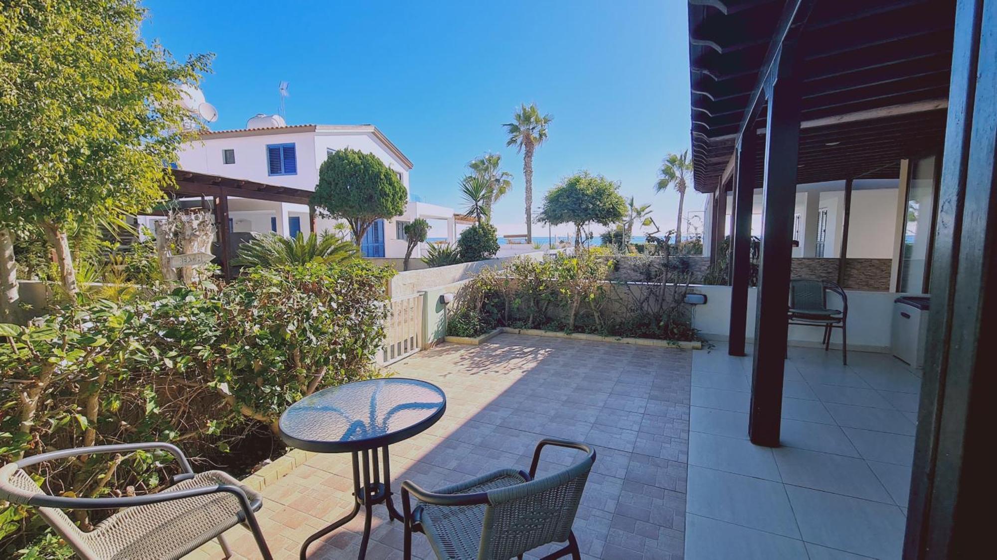 Stay Crystal Waves Maisonette Менеоу Экстерьер фото